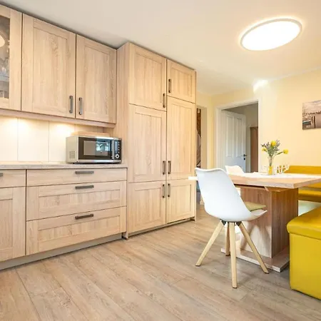 Hafenkoje Vareler Hafen Semesterbostad